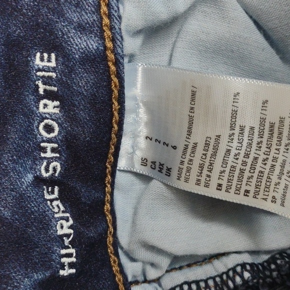 American Eagle High-Rise Shorts 360° Super Stretch, Distressed, Size 2, EUC - Picture 5 of 10